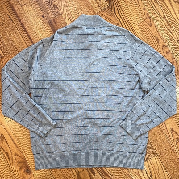 Men’s Vineyard Vines Quarter Zip Sweater. Size XL. Like New Condition. - Picture 11 of 11